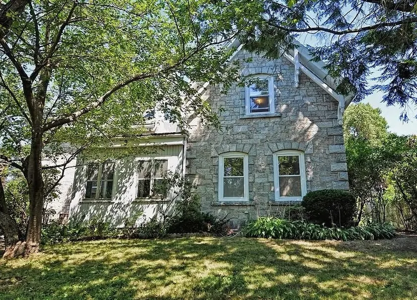 Beautiful 1 Bedroom, 1 Bathroom in Medford - Image 1