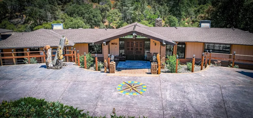 Waterfall, Heated Endless Pool, Hot Tub, Game Room - Image 1