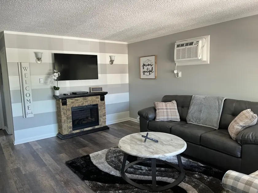 Adventure Acres- Suite A6 - Image 1
