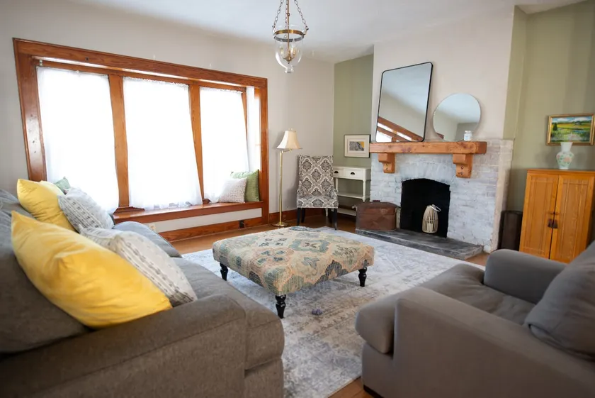Roomy downtown home with off-street parking - Image 1
