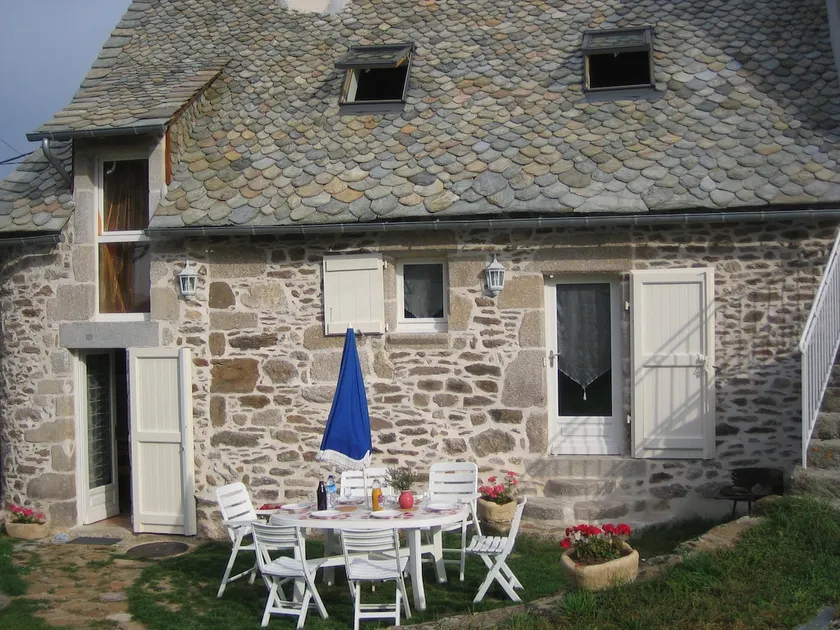 La Maison d'Angèle, cottage with heated pool - Image 1