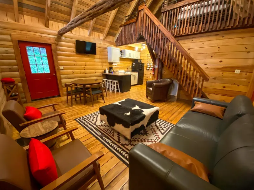 Unplugged Retreat-Yellowstone Cabin at Rock Springs - Image 1