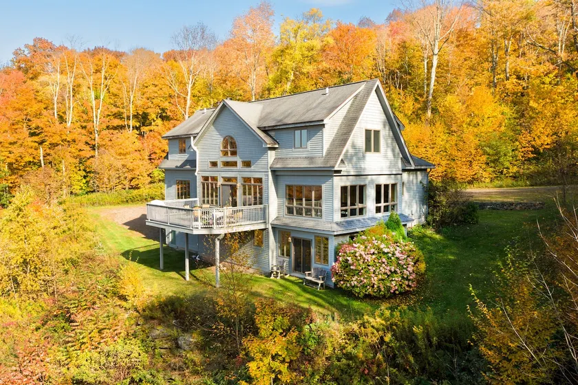 Stars, Sky & Mountain Views • Modern Upstate Stay - Image 1