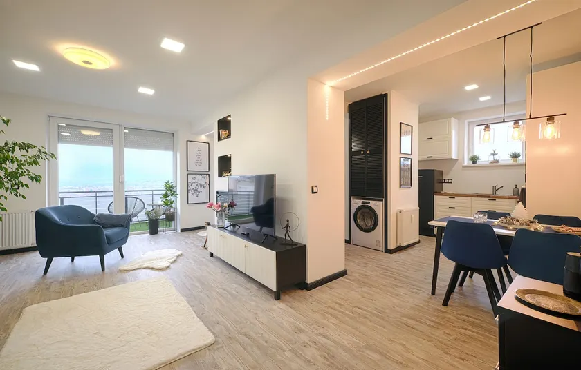 Monos Apartman - Image 1