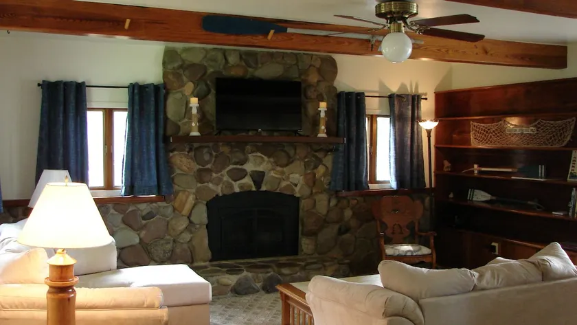 Tortuga Cove is a whole house with spectacular bay views. - Image 1