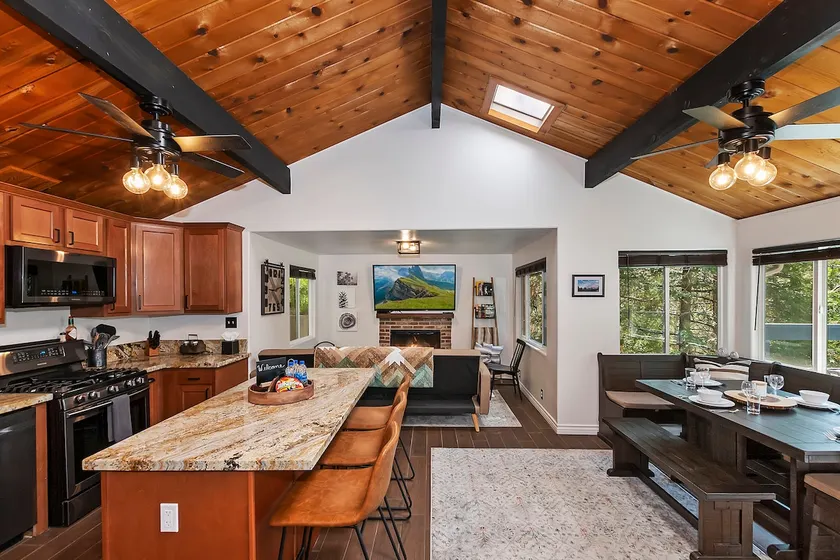 Wooded Bliss- *Dog Friendly!* - Image 1