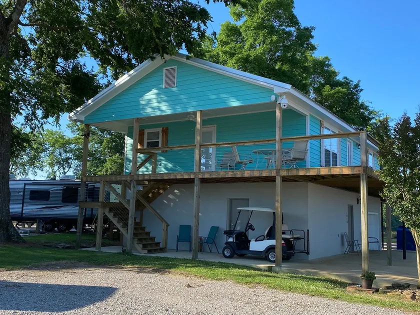 “The Bill Dance” House on the Tennessee River. - Image 1