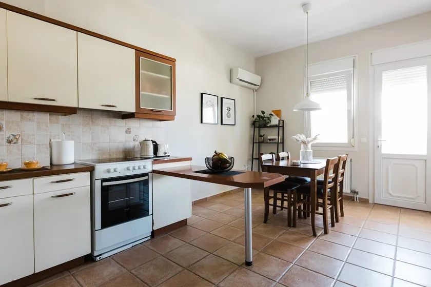 New Apartment in The Heart Of Chios - Image 1