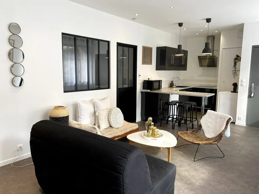 Air-conditioned apartment 5 min from Fontainebleau - Image 1