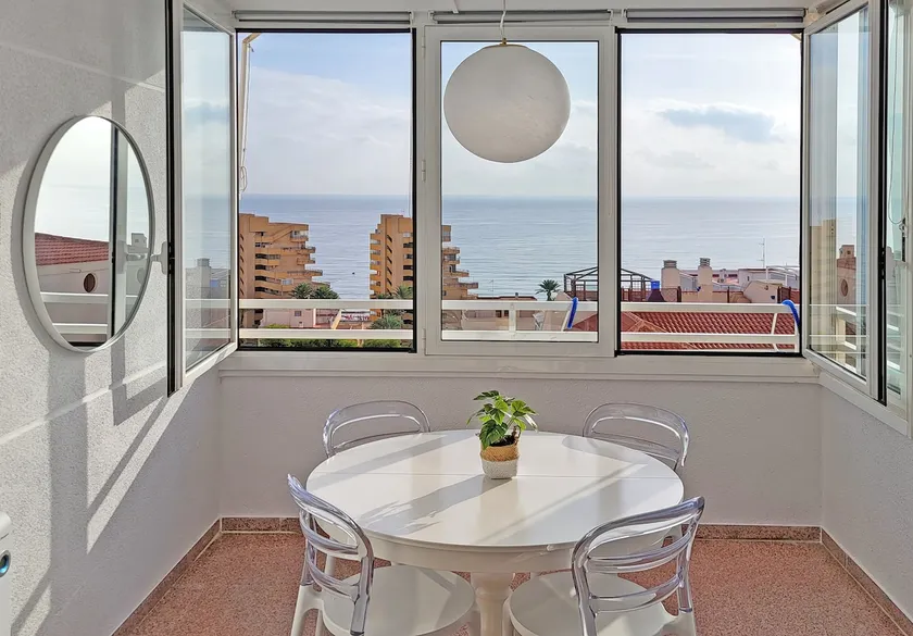 Stunning sea views at just 270 m from the beach - Image 1