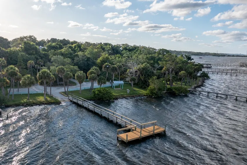 Large Group 5BR/3BA Oasis - Image 1