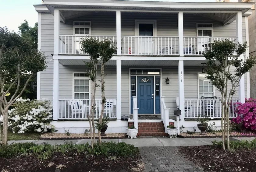 Downtown! 2 Blocks from Morehead City Waterfront - Image 1