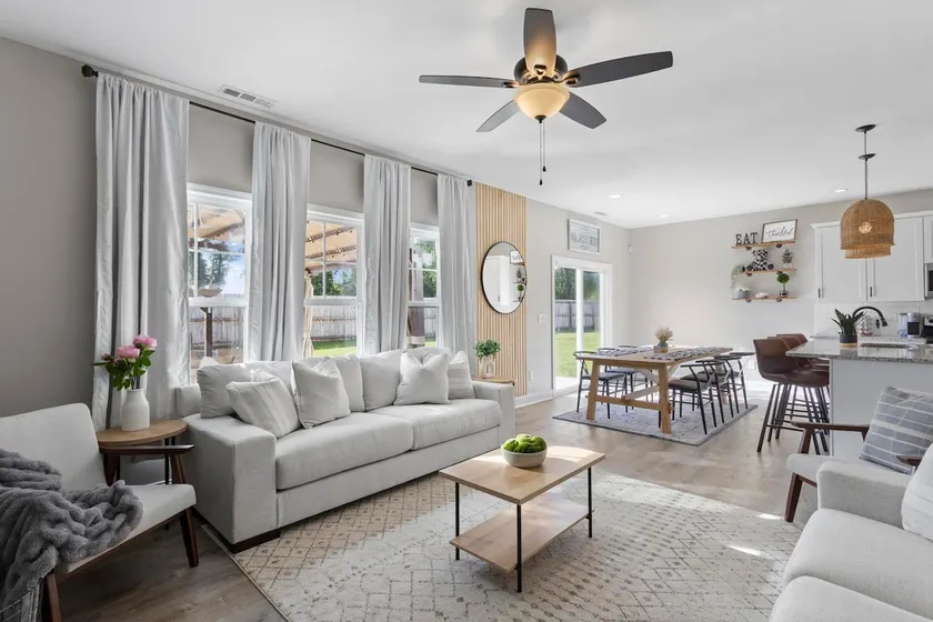 ✨MODERN 3 BEDROOM W/ PLENTY AMENITIES TO ENJOY!✨ - Image 1