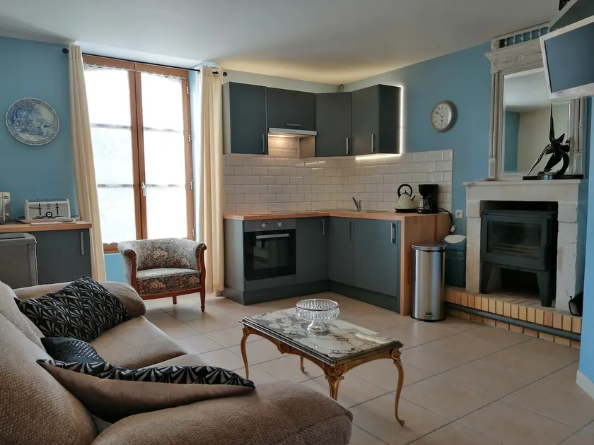 Gite located in pretty town with restaurants/bars - Image 1
