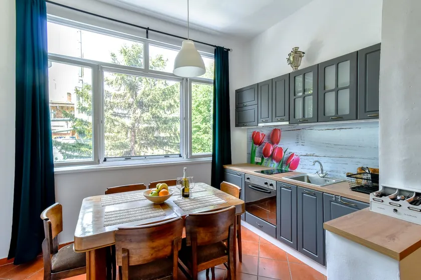 Fully Equipped | 2BDR | Top Location | Spacious - Image 1