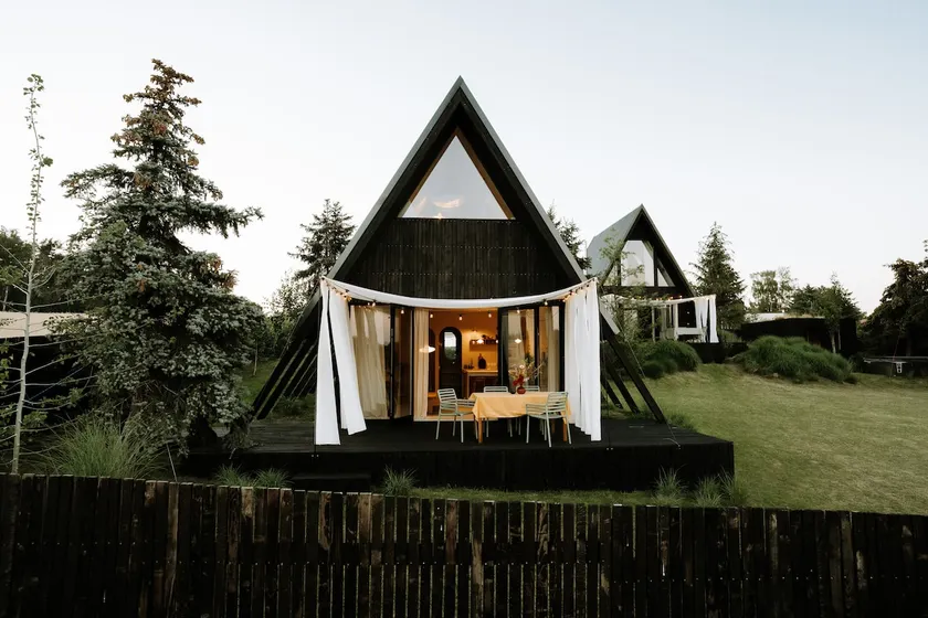 STOP TIME HERE - a house by the lake - Image 1