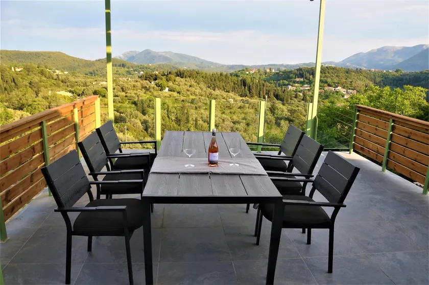 Green View House - Image 1