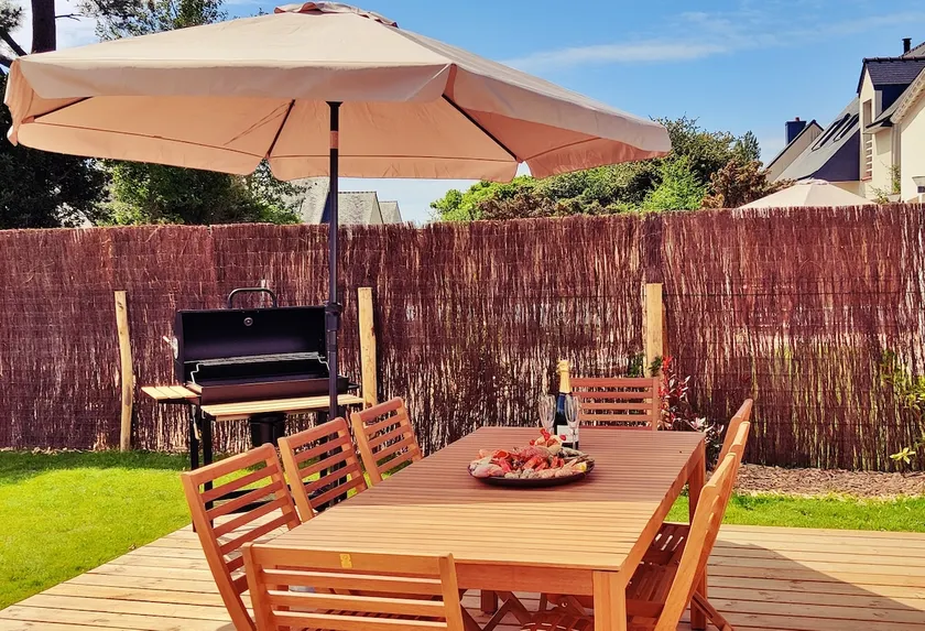 House near the beach with private HOT TUB – Starboard - Image 1