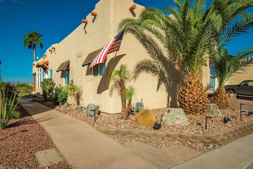 Casa Rio River Life on a Golf Course. - Image 1