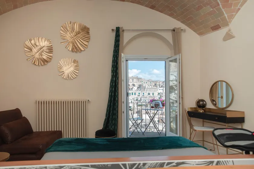 Lo Scorcio, Ancient House in the Sassi, enchanting view - Image 1