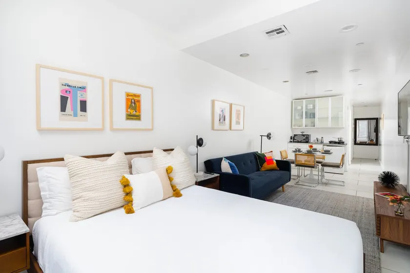 Manhattan loft Studio located Midtown NYC! #3303 - Image 1