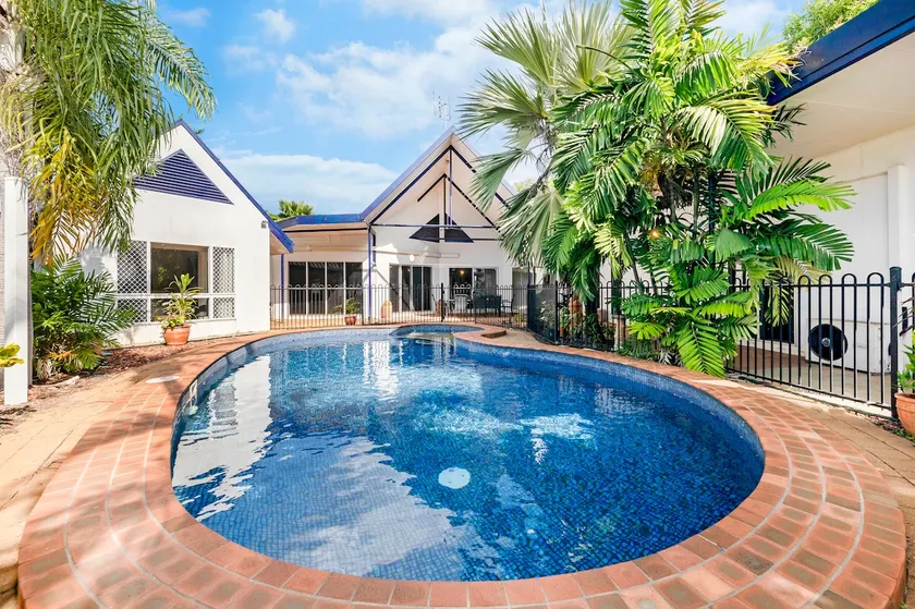 An Absolute Poolside Break by Casuarina Beach - Image 1