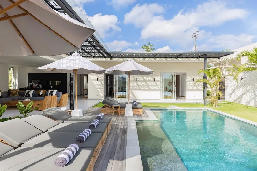 Costa Breezy 3BR Villa 600m to Balangan Beach - Image 1