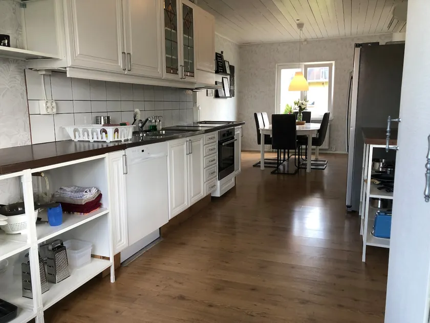 Big house, sauna, Wi-Fi, Isaberg, MTB, skiing, golf - Image 1