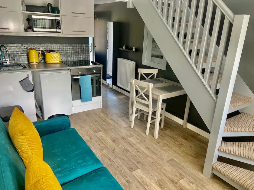 Stratford Upon Avon apartment with outdoor space - Image 1