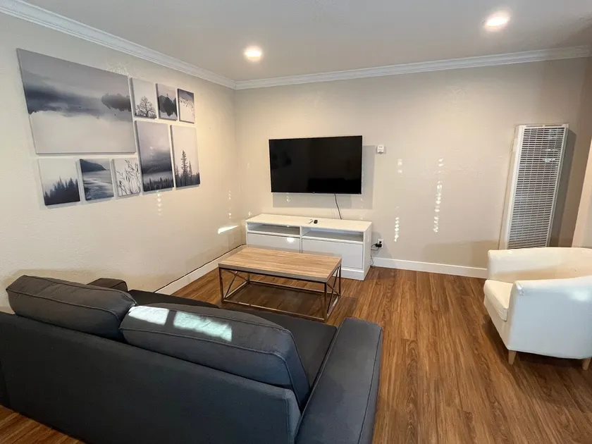 spacious 1b/1b private apartment in west Jan Jose - Image 1