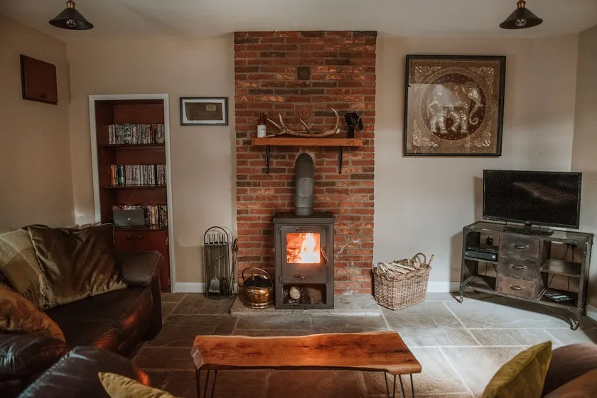 Gatecroft Barn & Spa - Pet friendly with hot tub - Image 1