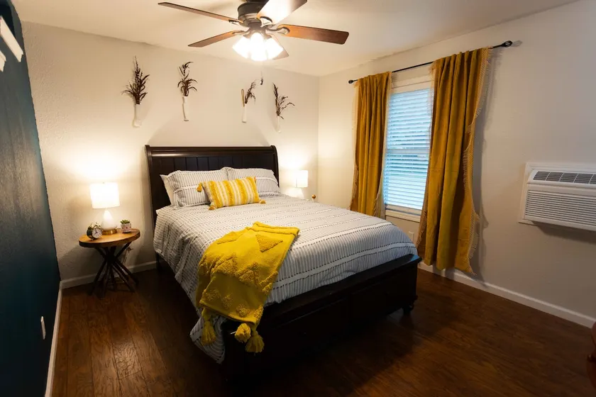Stylish One Bedroom Unit with Appliances - Image 1