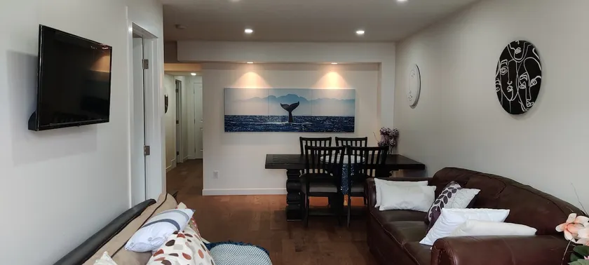 Brand new private suite, Max 5 people near airport - Image 1