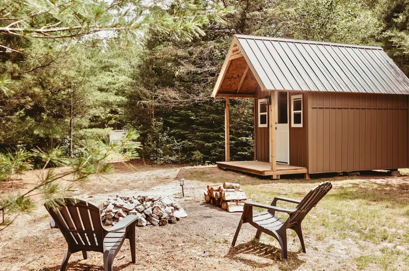 River Otter Inn - Your Glamping Getaway - Image 1