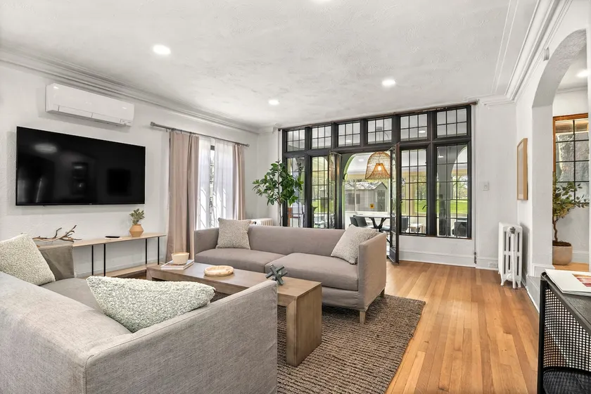 5 bed Palmer Golf Course Home | Palmer Manor - Image 1