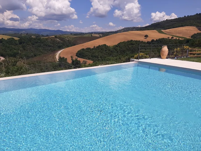 Villa mit Infinity-Pool mit Blick auf fantastische Aussichten und Sonnenuntergänge. - Image 1
