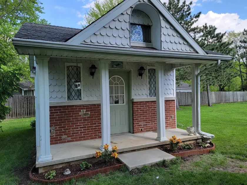 Sunlit Sanctuary w/Country View. Tranquil & Clean. - Image 1