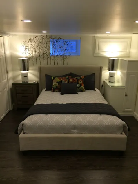 Exquisite Studio Basement Suite - Image 1