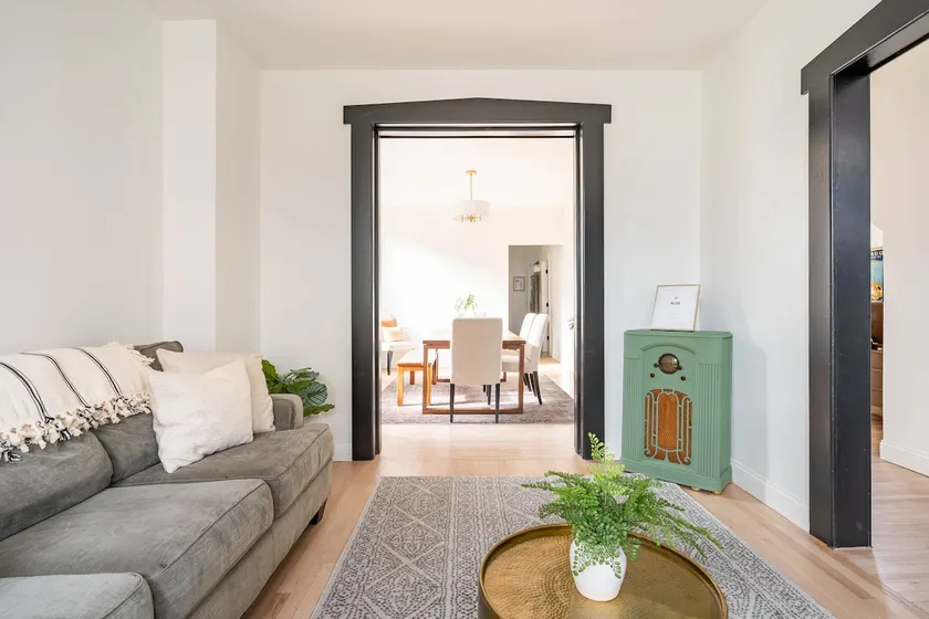 Large Remodeled Home in Lincoln Park, Sleeps 12! - Image 1