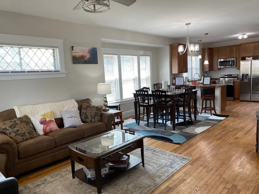 Surfs Up! Pro Cleaned, Self Check in - Sleeps 14 - Image 1