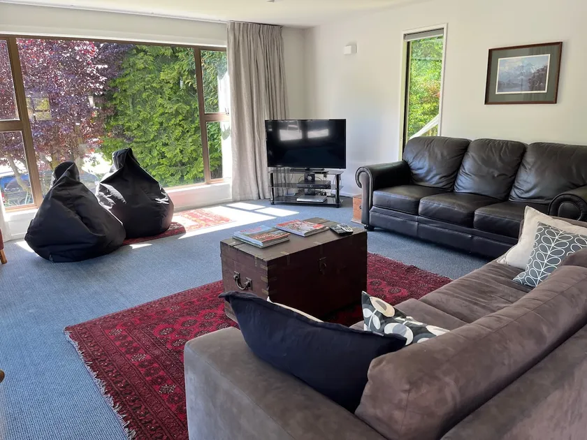 Family Home on Inverness - Image 1