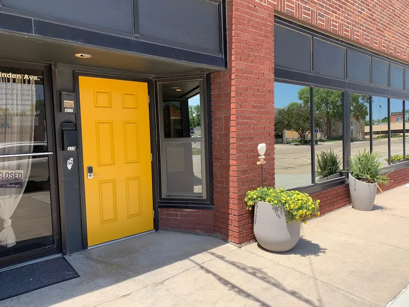 Wheelhouse: Newly Renovated 3-Bdrm Apt Sleeps 11 - Image 1