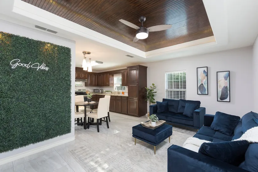 Mid Valley Casita Delight - Image 1