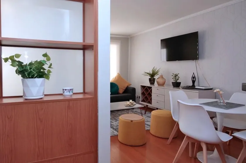 Lastarria -Beautiful Apto. with Parking and Aircon - Image 1