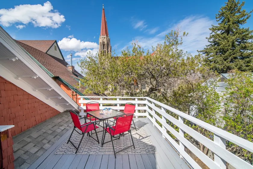 Apartment next to Cathedral in Historic Downtown Helena - Image 1