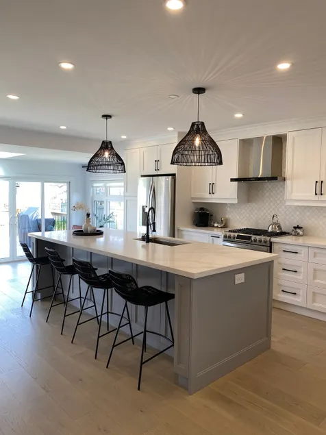 Luxurious 5BR Beach House with Firepit - Image 1