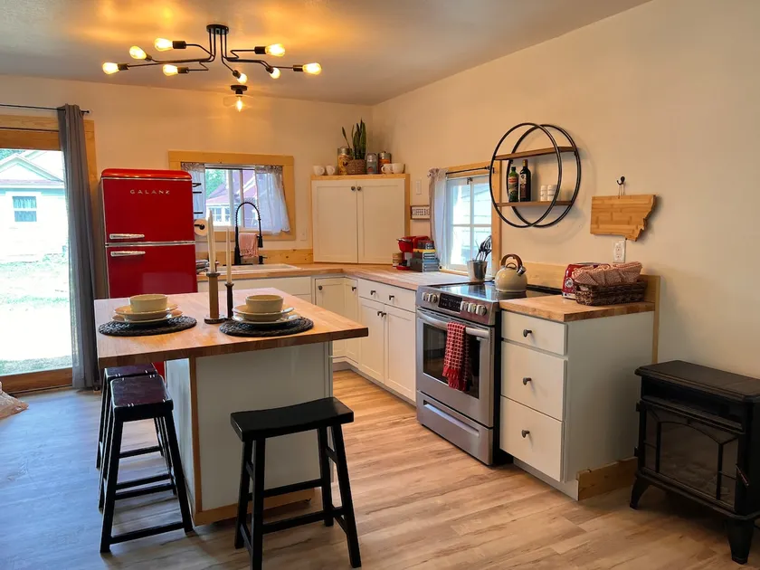 Bozeman Bungalow Downtown - Image 1