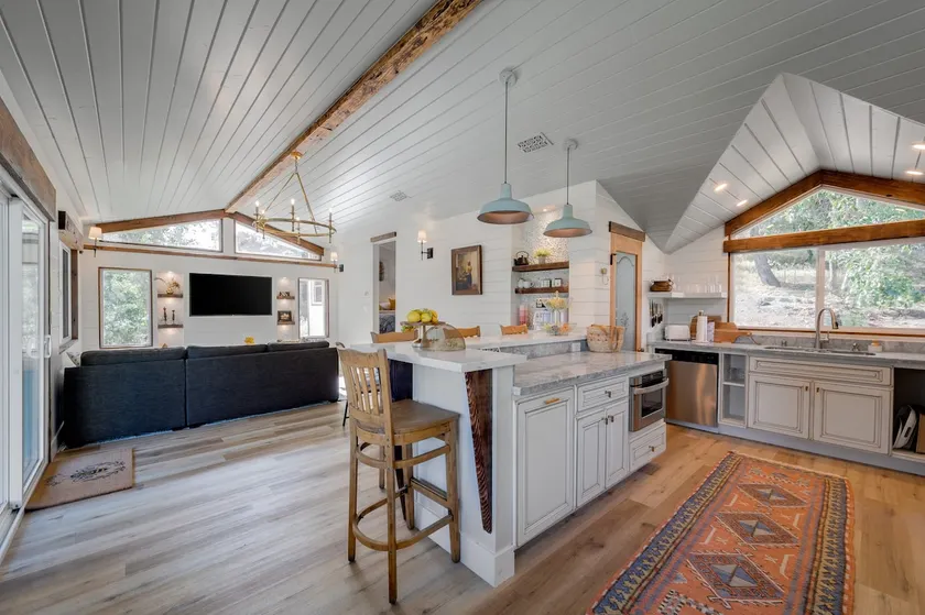 The Willow Cottage - Image 1