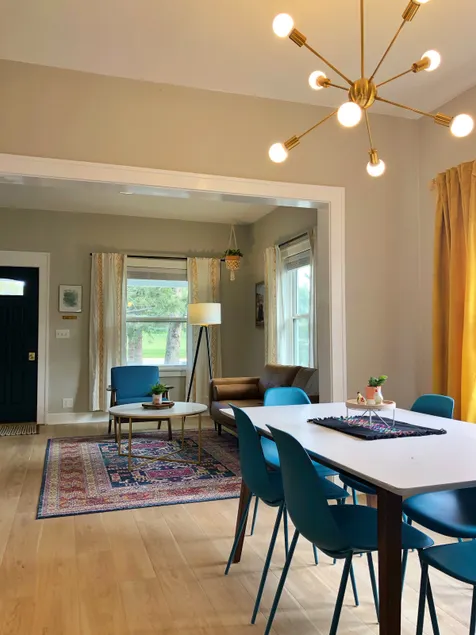 The Jasper House: A cheerful downtown bungalow - Image 1