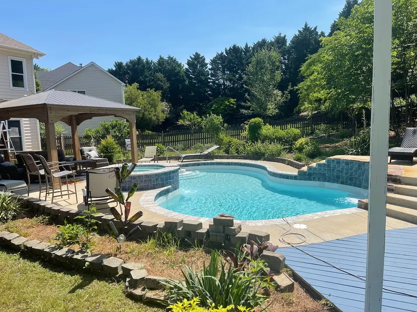 Vacation pool house at the heart of Ballantyne - Image 1